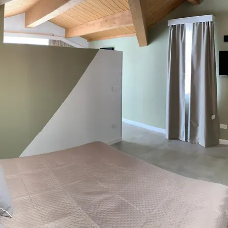 Hotel apartamentowy Casetta Randi 26