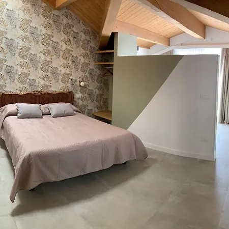 Casetta Randi 26 Apart-hotel Ravena